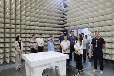 第三調研組深入廣西醫療器械檢測中心電磁兼容實驗室 探索電磁環境檢測的科技前沿